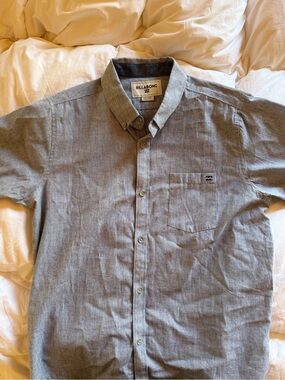 Billabong Boys Gray Button-Down Short Sleeve Shirt - NWOT